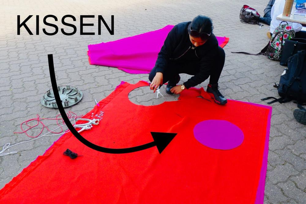 Missing alternative text