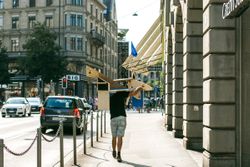 Missing alternative text