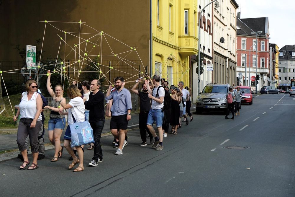 Missing alternative text