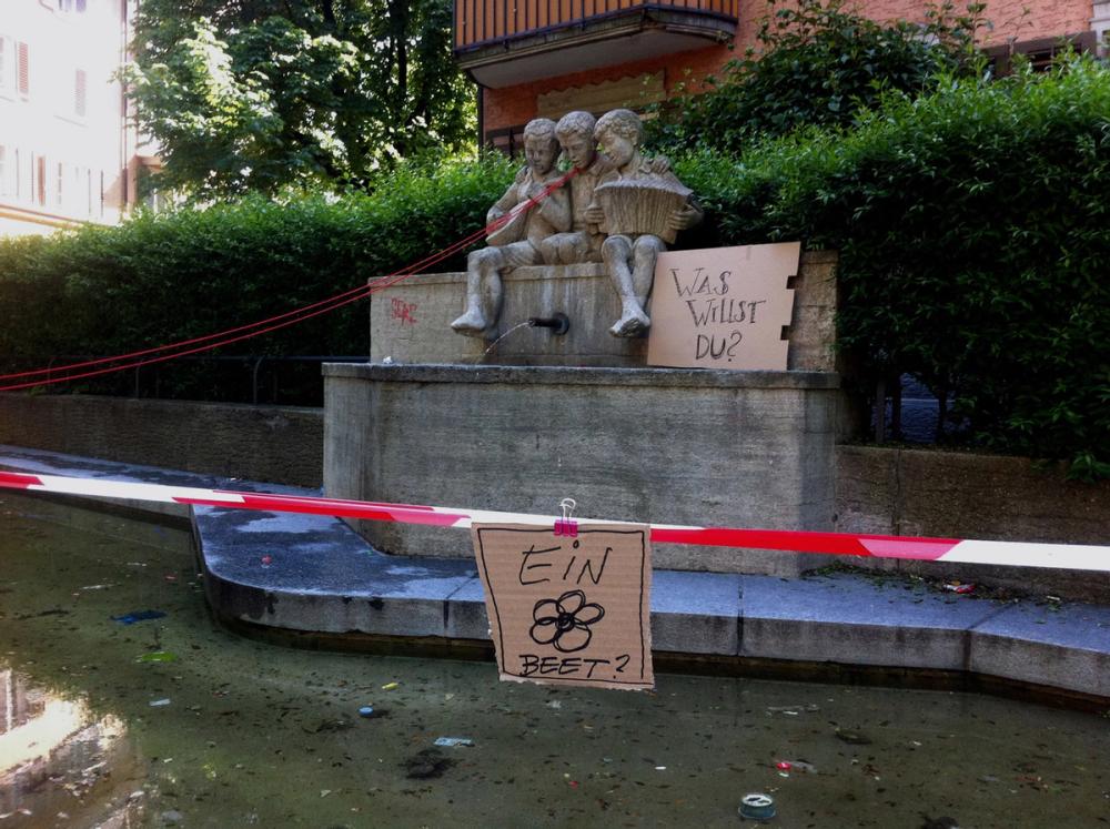 Missing alternative text