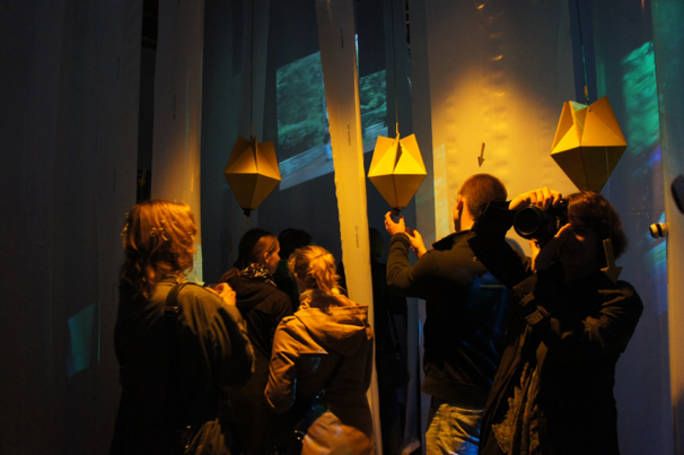 Missing alternative text