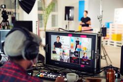 Missing alternative text