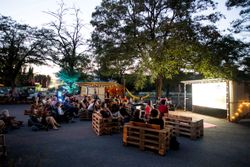 Missing alternative text