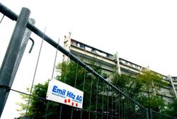 Missing alternative text