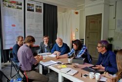 Missing alternative text