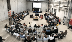 Missing alternative text