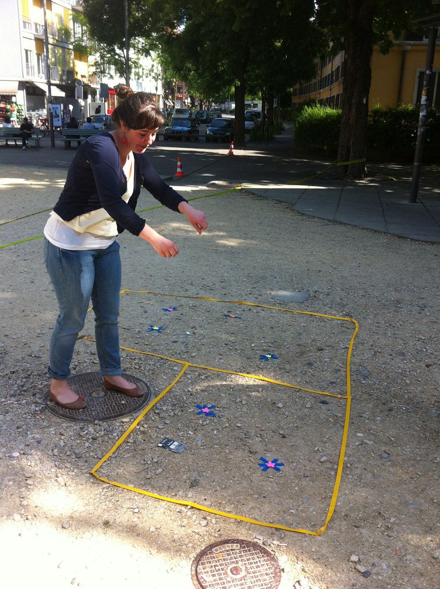 Missing alternative text