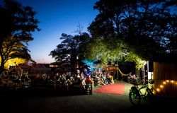 Missing alternative text