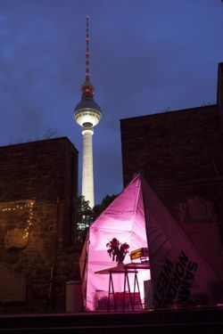 Missing alternative text