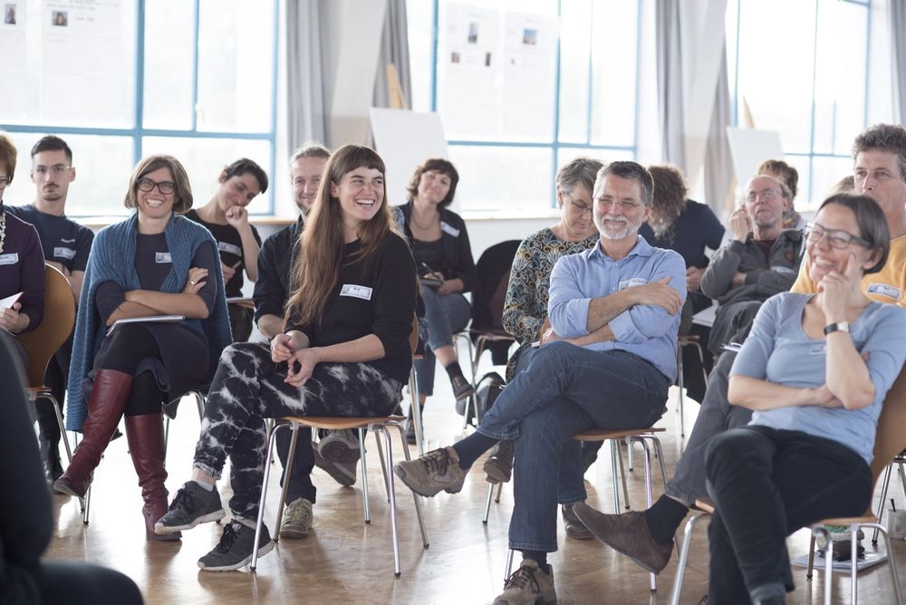 Missing alternative text