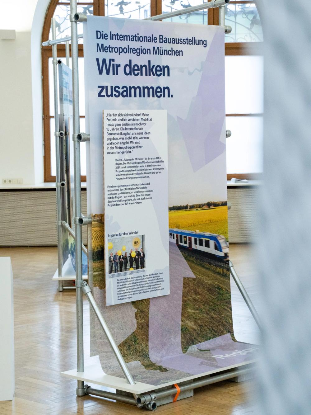 Missing alternative text