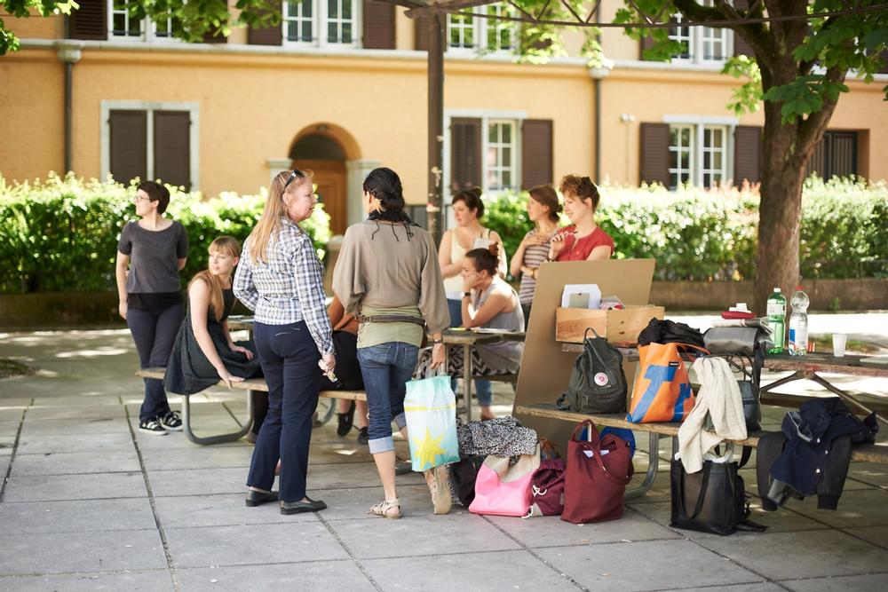 Missing alternative text