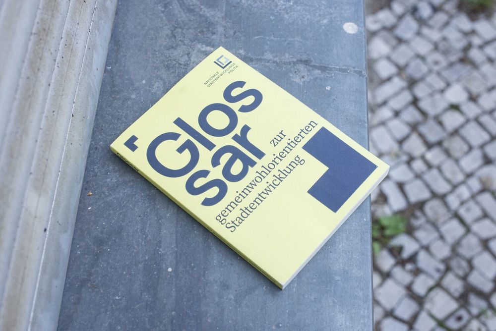 Missing alternative text