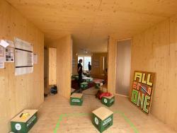 Missing alternative text