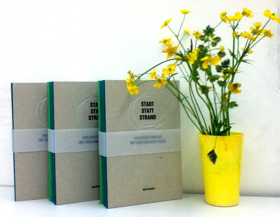 Missing alternative text