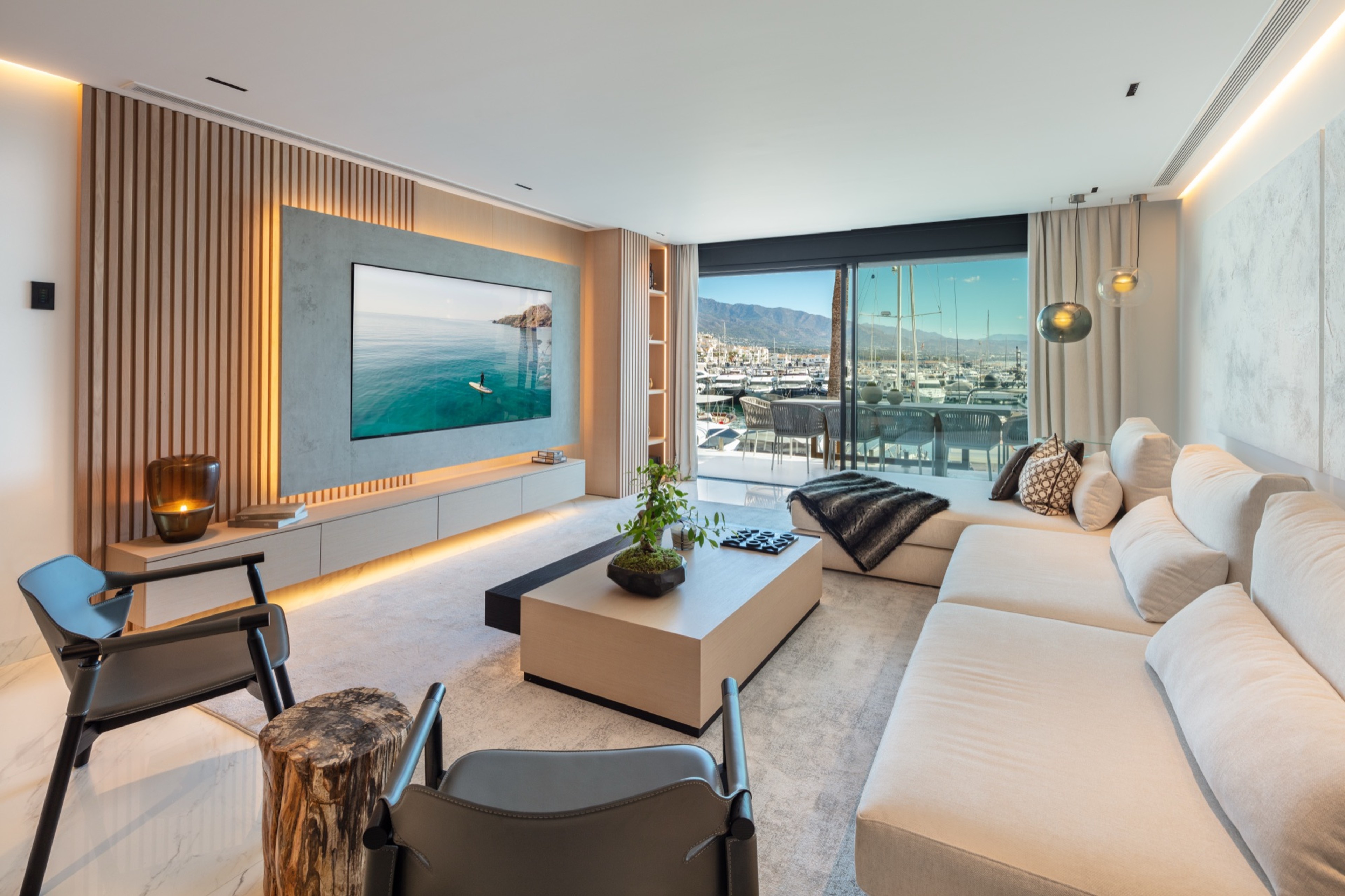 Banus 1 - photo 1