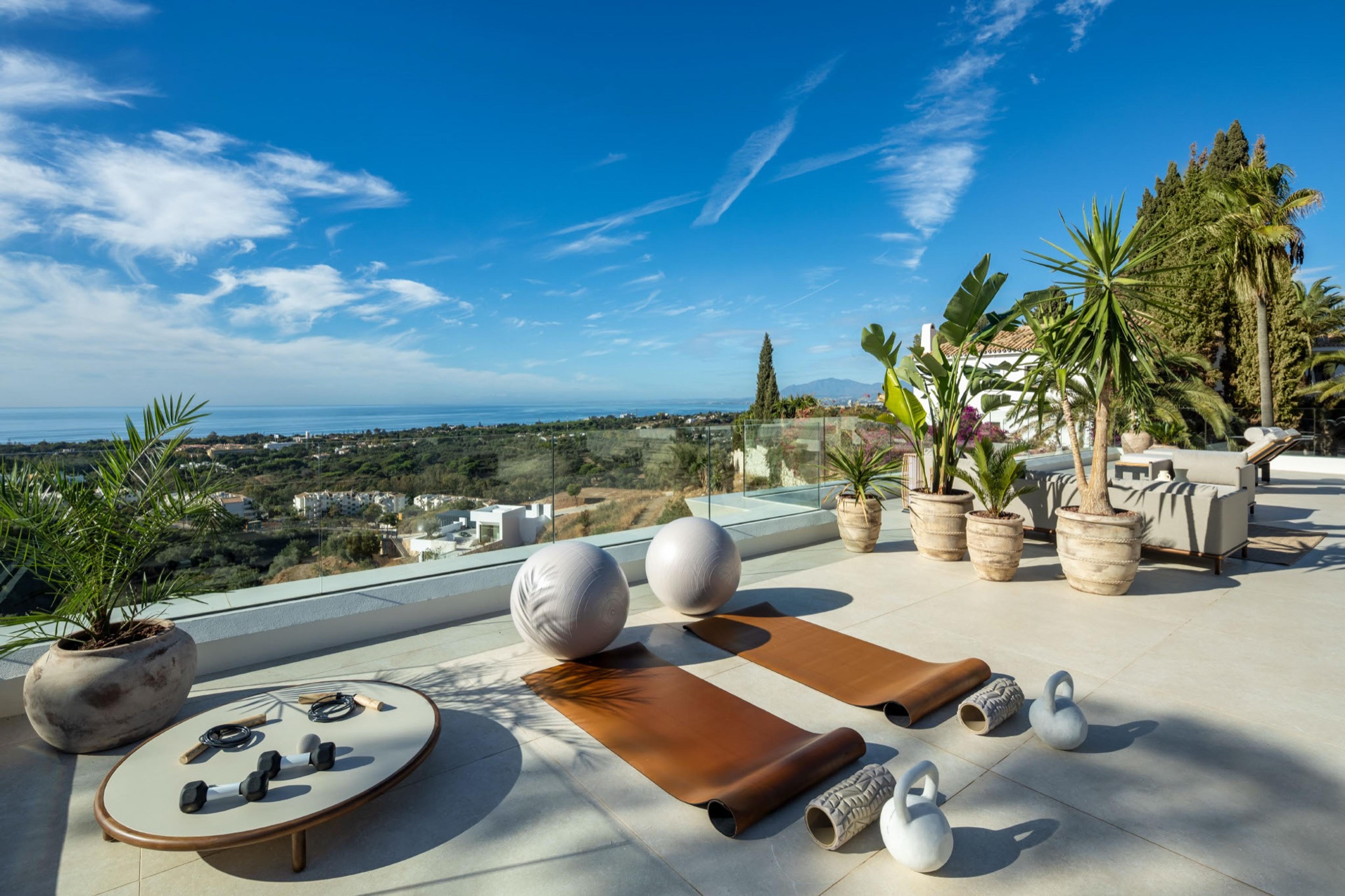 Villa Ember - photo 2