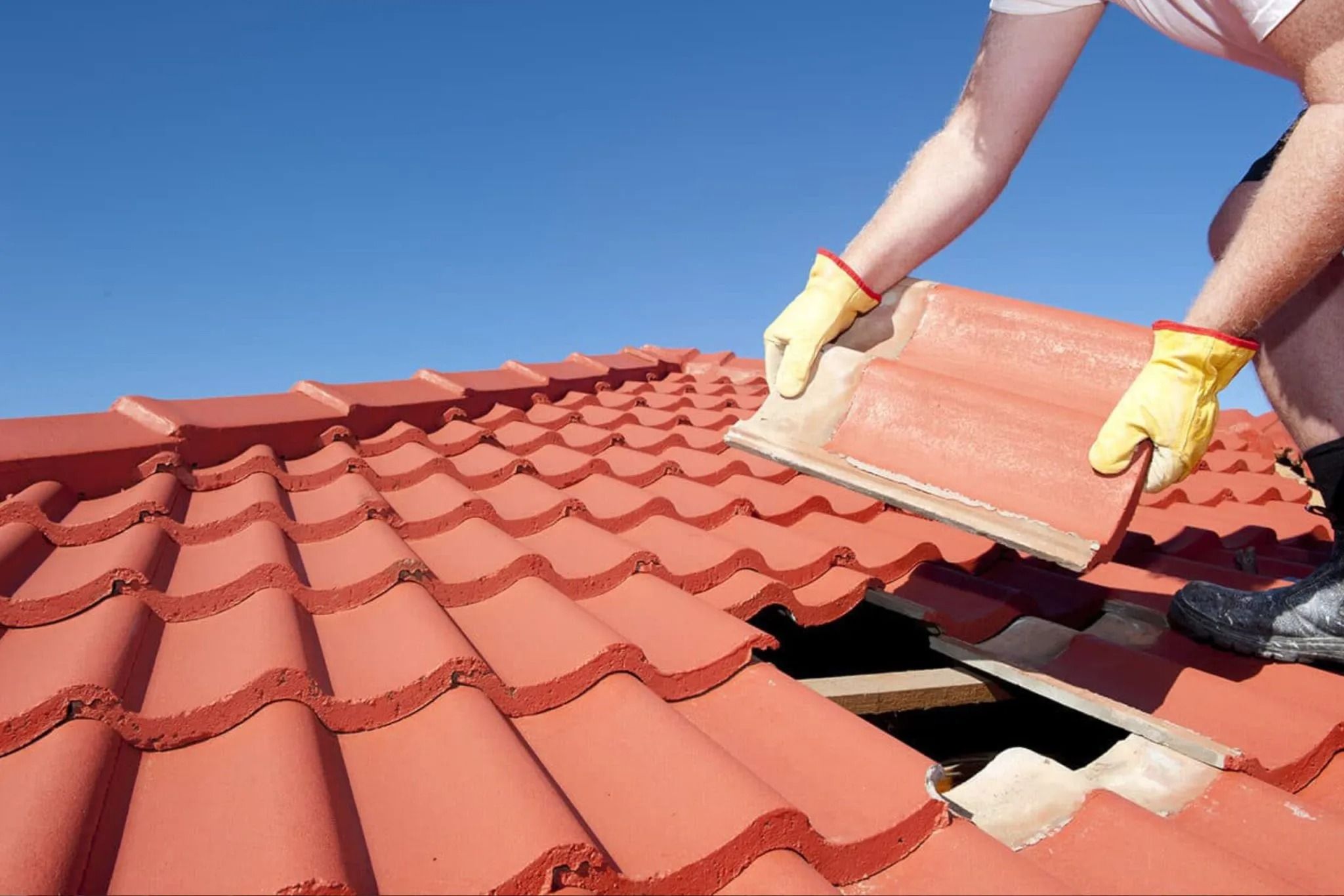 Complete Roofing Solutions in Avondale