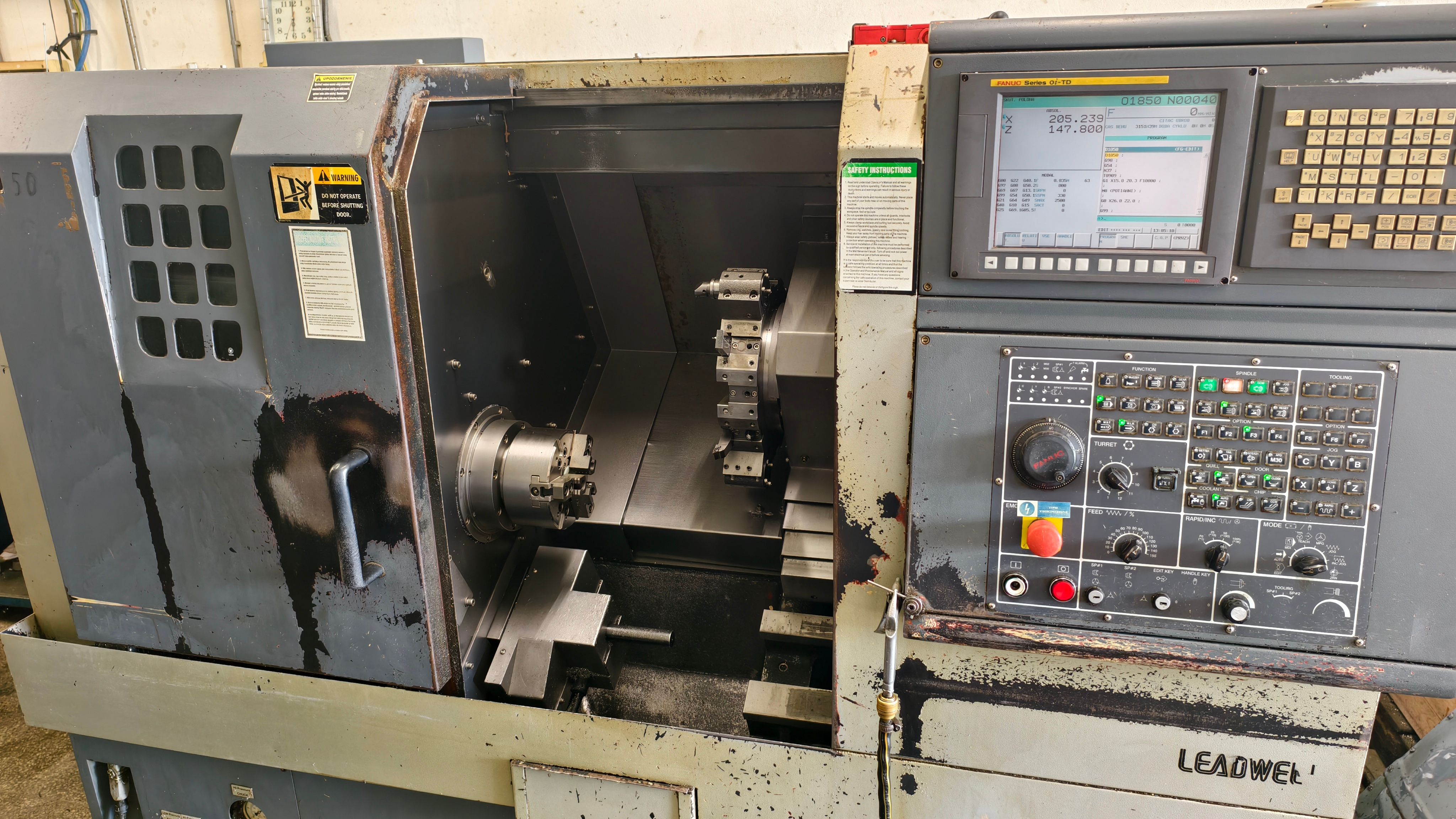 T6 Fanuc 0i-TD 10,4LCD
