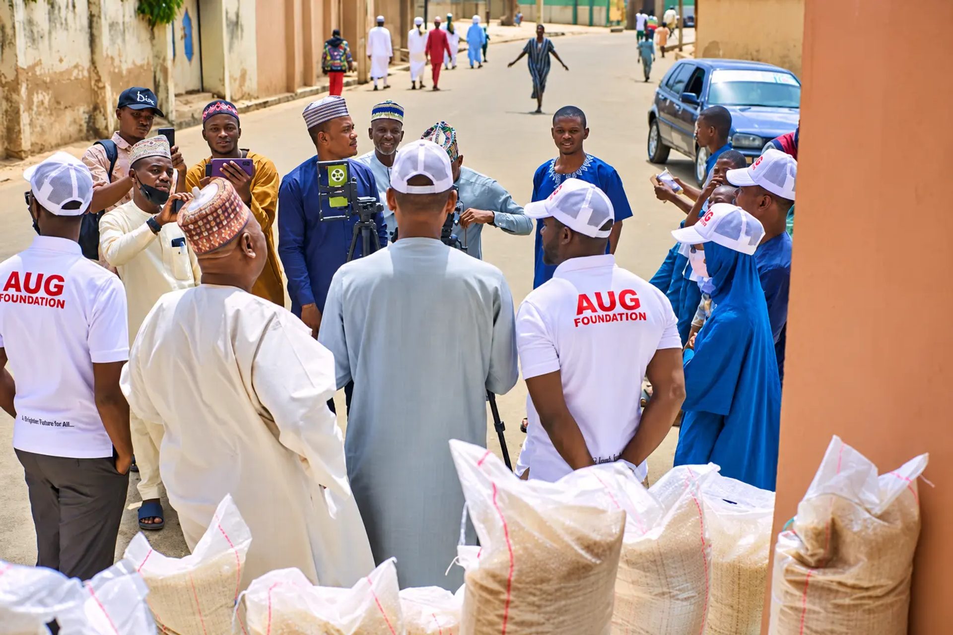 Photograph from AUG Foundation's Gusau Emirate food and cash outreach.