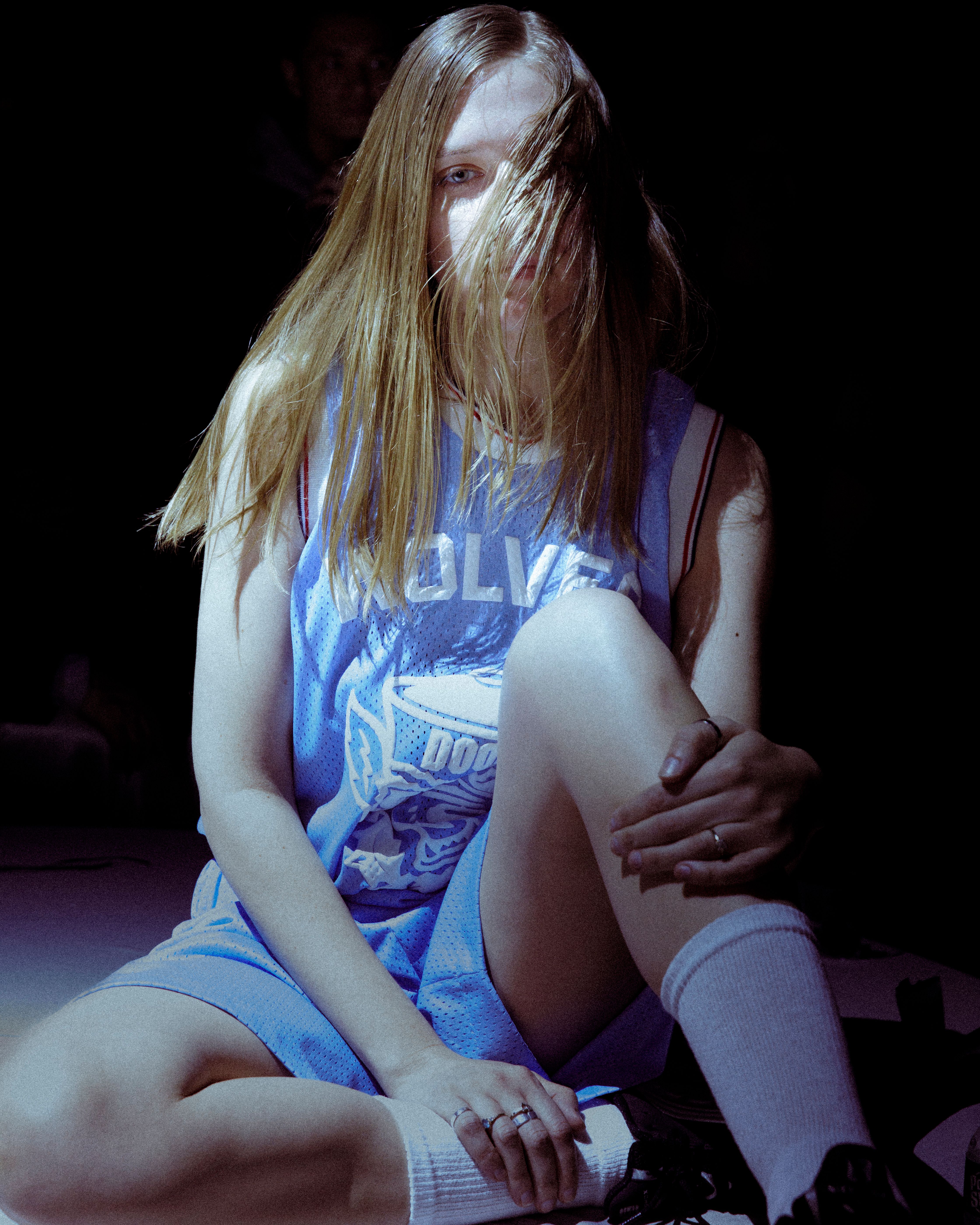 Moda expandida. Cuerpo, ritual y futuros posibles. 