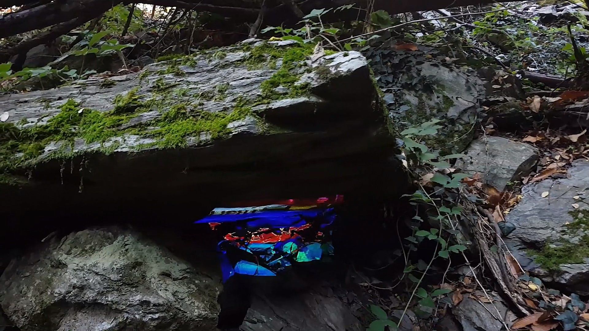 Piezas de una máquina incompleta. Exposición online de Manuel Granados