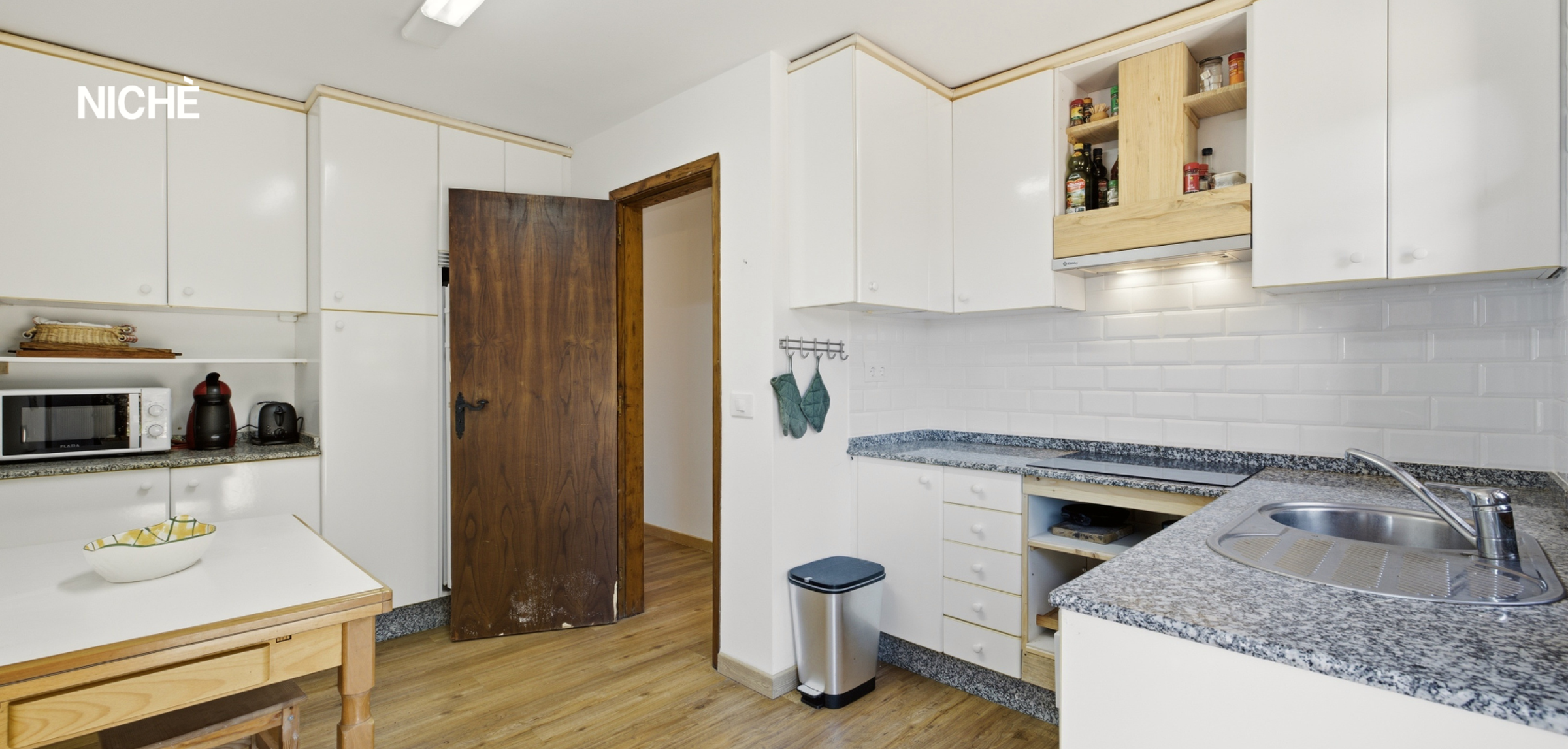 Chalet con acceso privado a la playa en Punta Couso, Cangas — Punta Couso, O Hío, Cangas — 5 dormitorios (21/37)