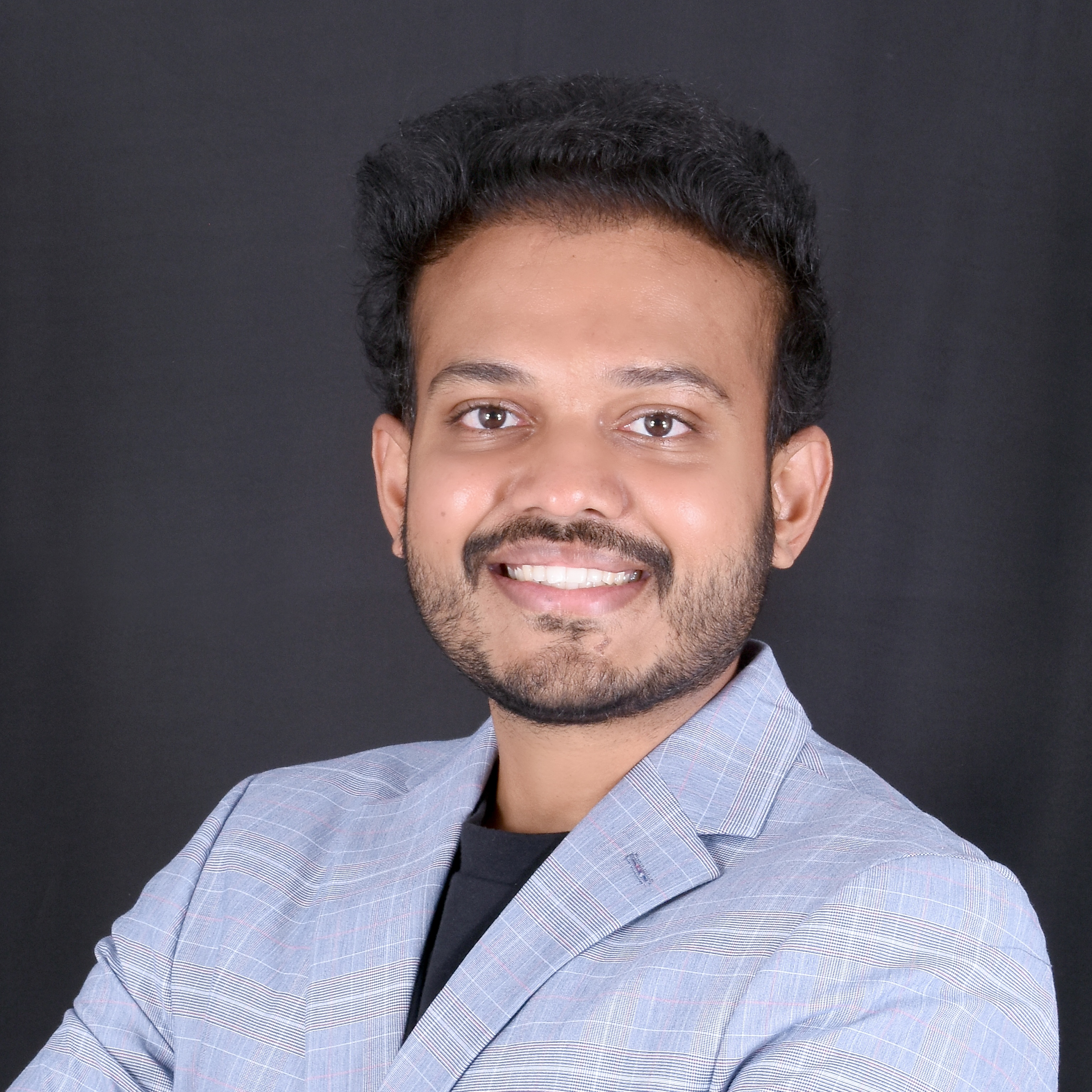 Harsha Penubadi headshot