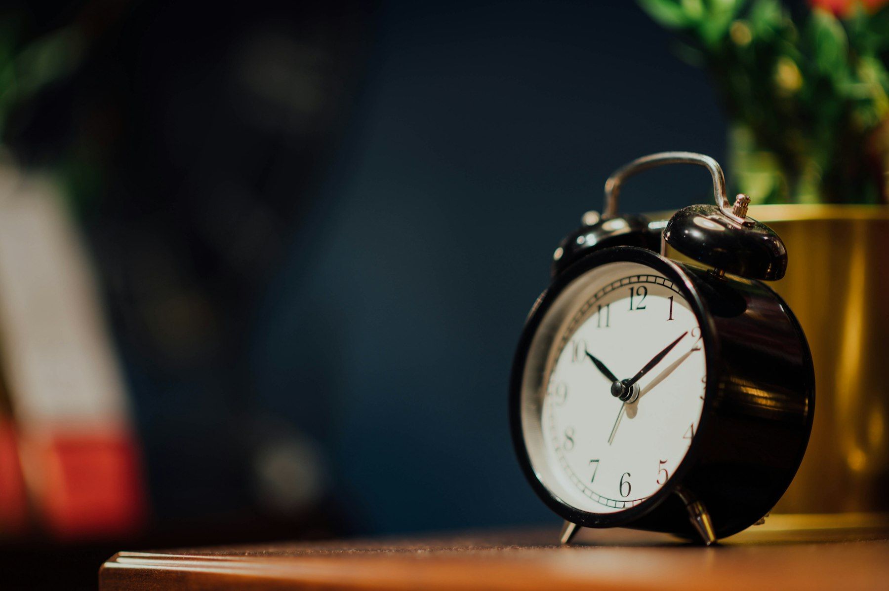 Alarm clock at 10:10