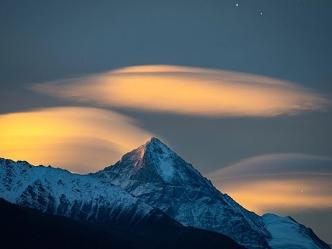 नमुना: लपवलेले भविष्य कार्यक्रम (२५ ऑक्टोबर २०२६)