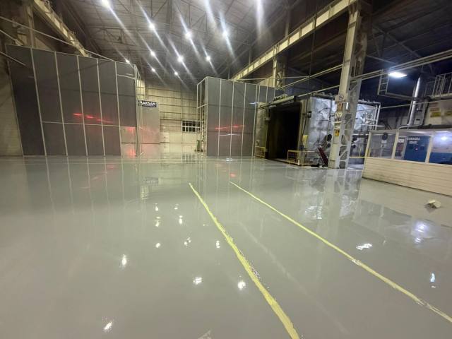 Fabrika zemini epoksi kaplaması