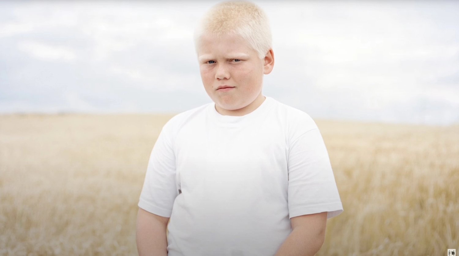 Laura Pannack: The Walks – DoBeDo