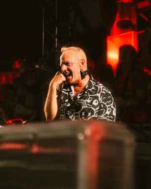 Brunch Electronik 16