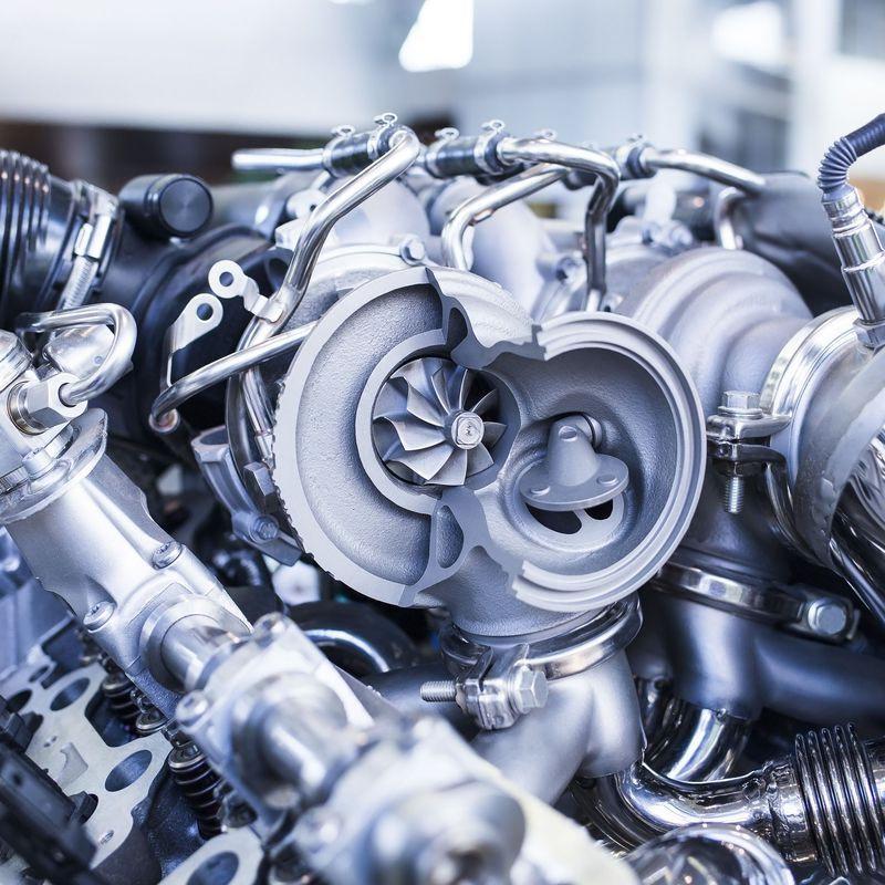 Recambios de motor y transmisión para vehículos industriales en Jaén