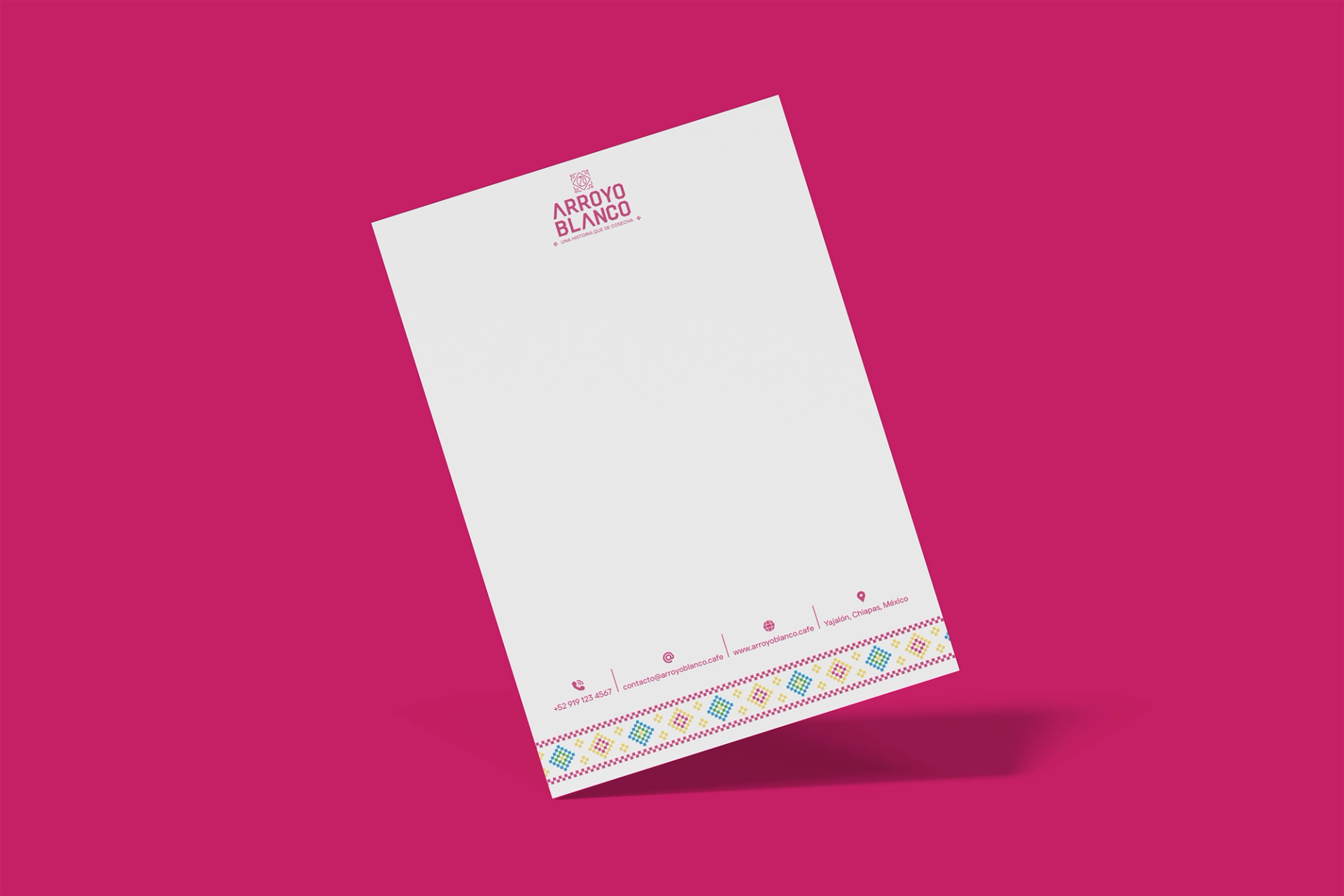 Detalle tipográfico de la identidad