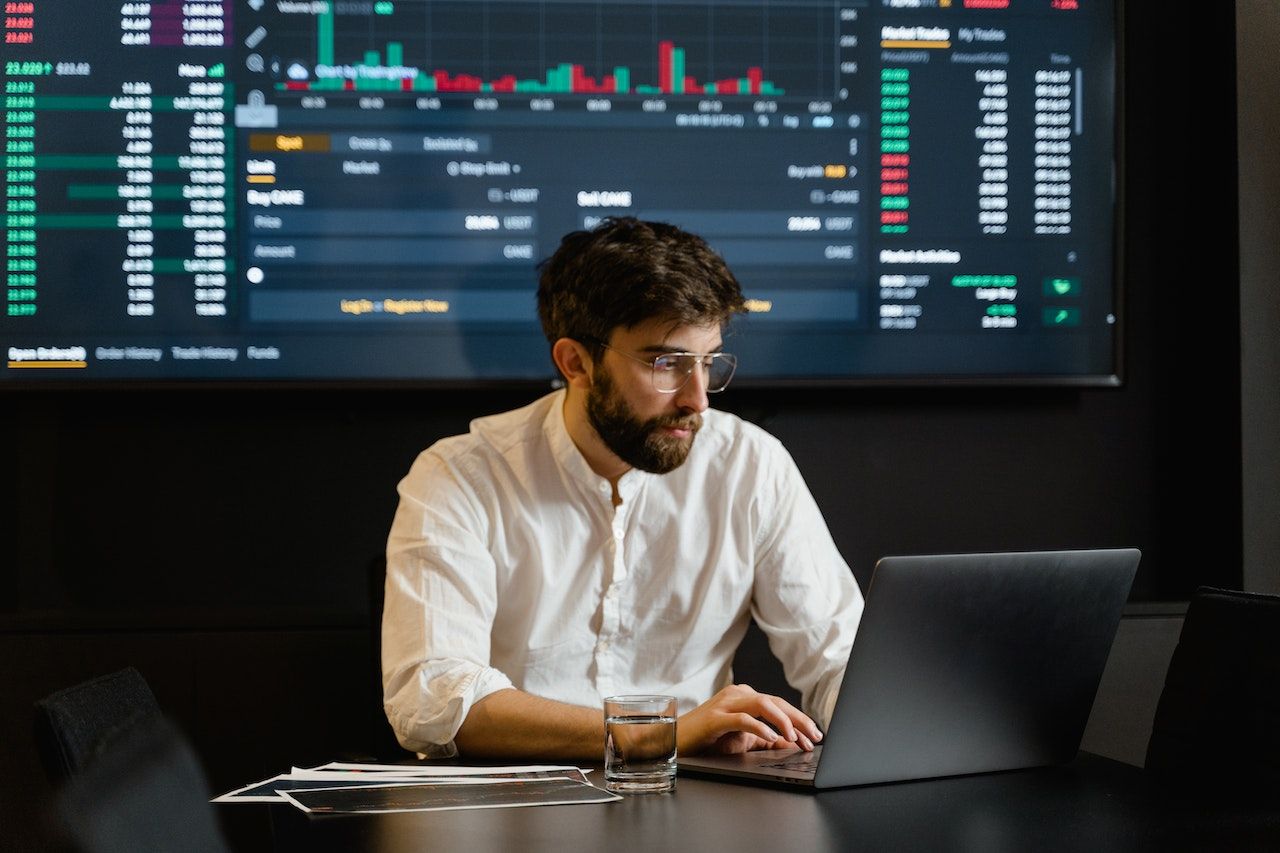 Business analyst : Pour rendre les chiffres intelligibles