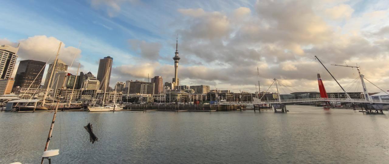 image-746fe90a9045a3027eed901b59d0e4557b1b0ad6-1280x540-jpg