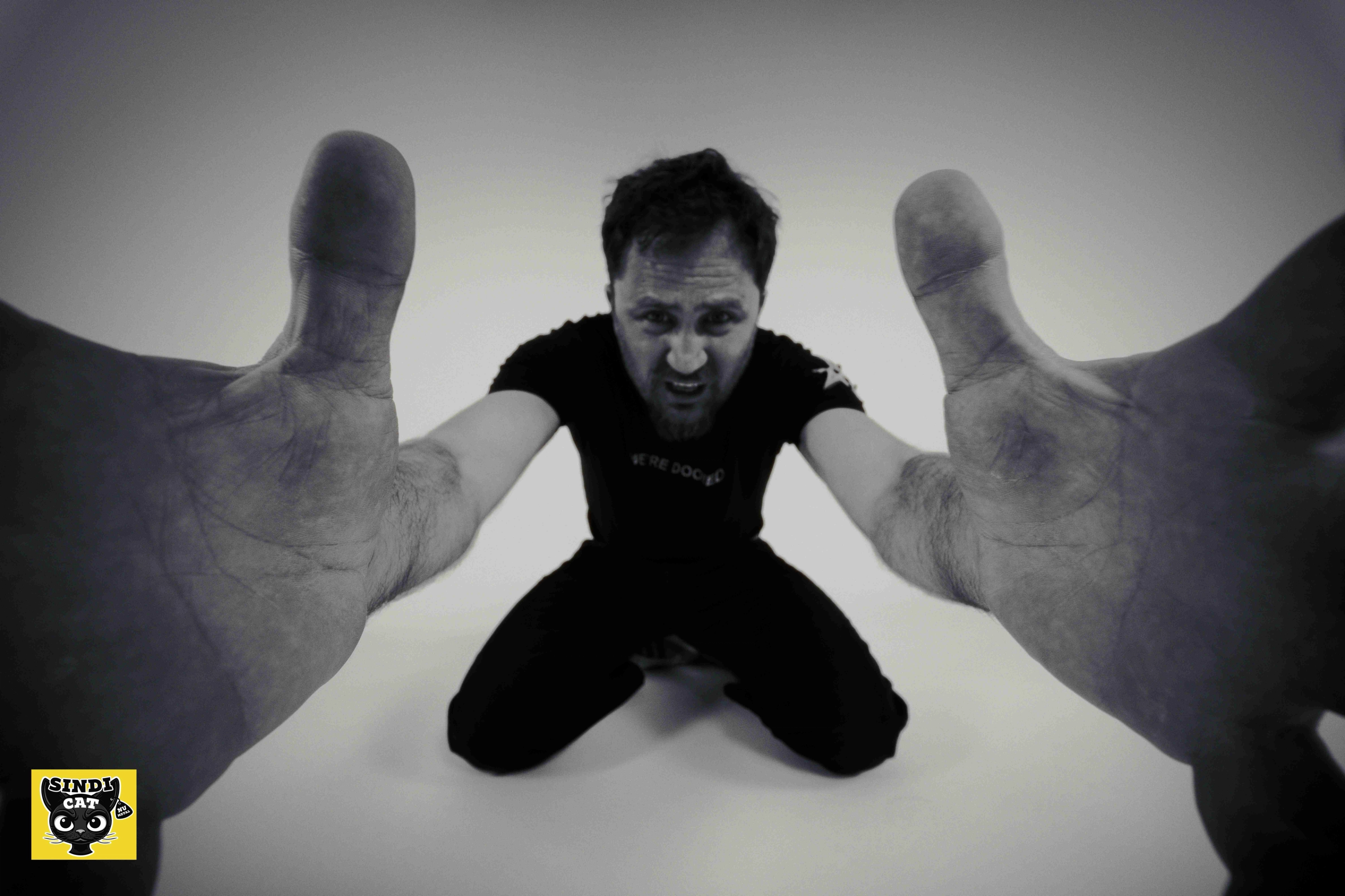 Ronin Terente - vocals