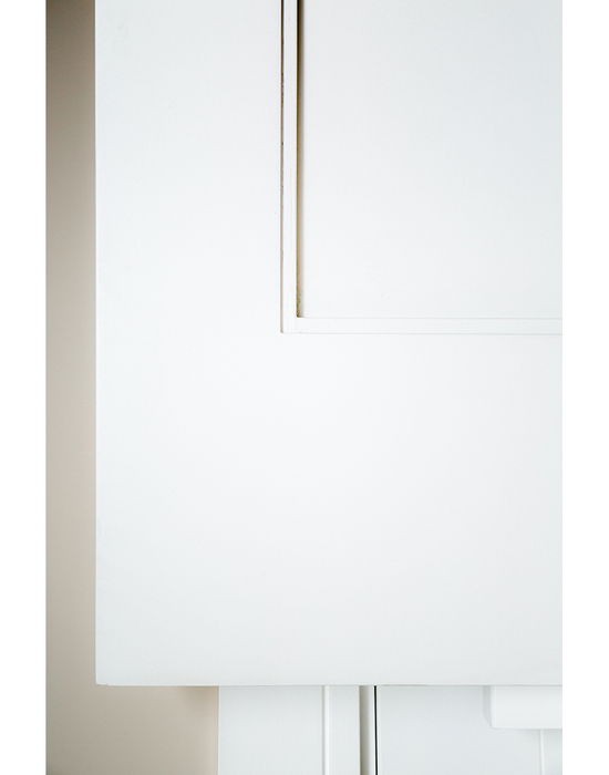kenmore white primed single panel detail