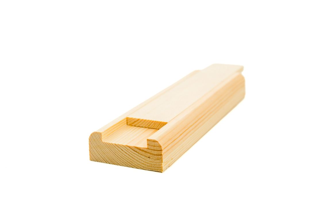 Softwood Narrow Grooved Baserail