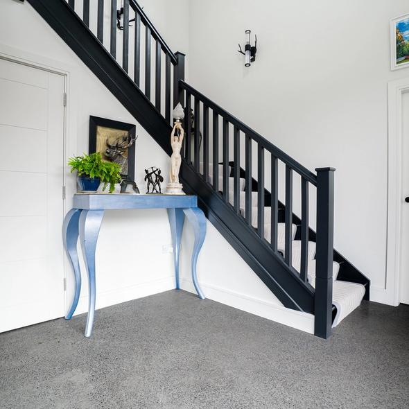 softwood stairs with plain square softwood banister