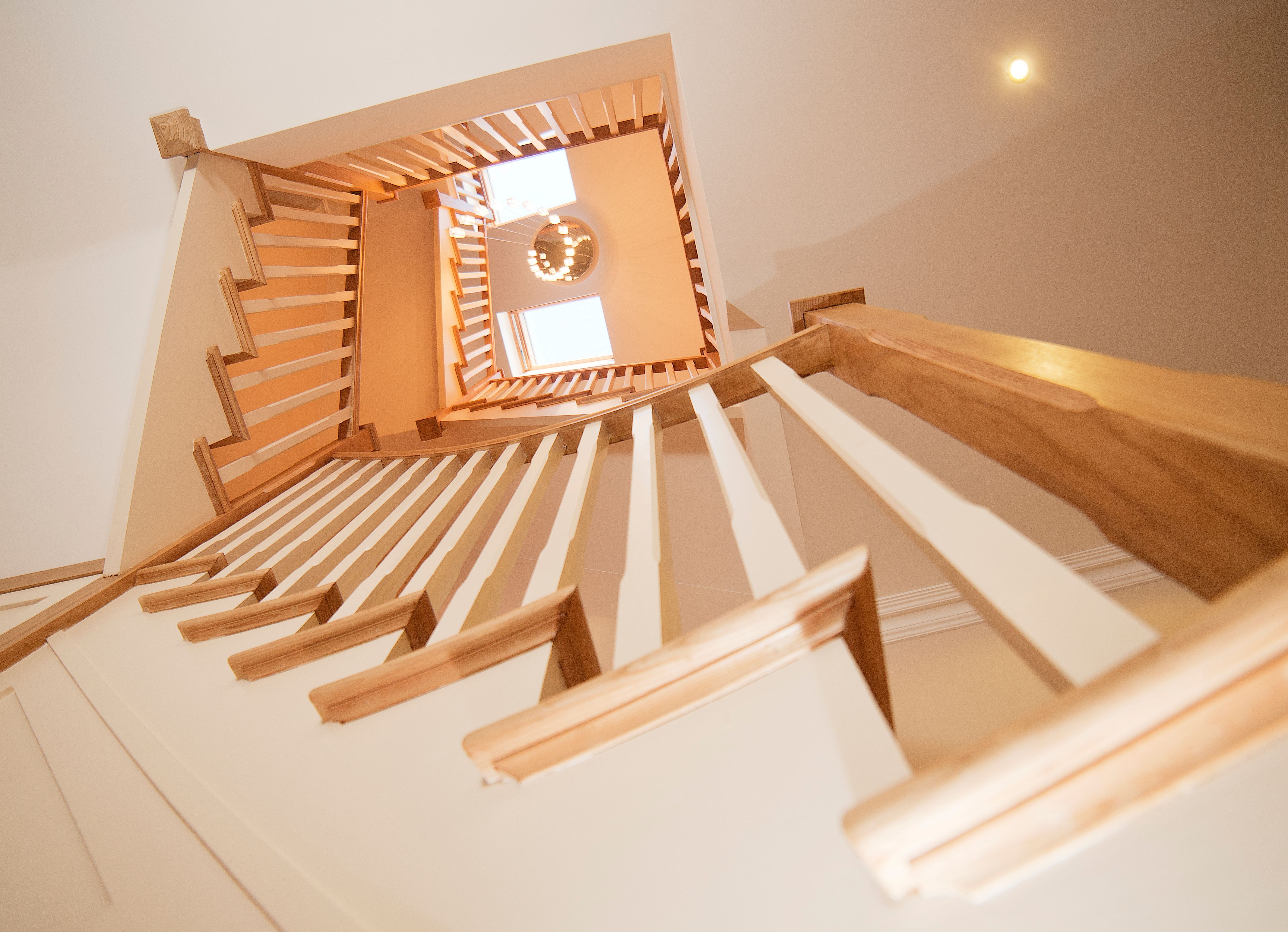 Curved string with oak treads 2