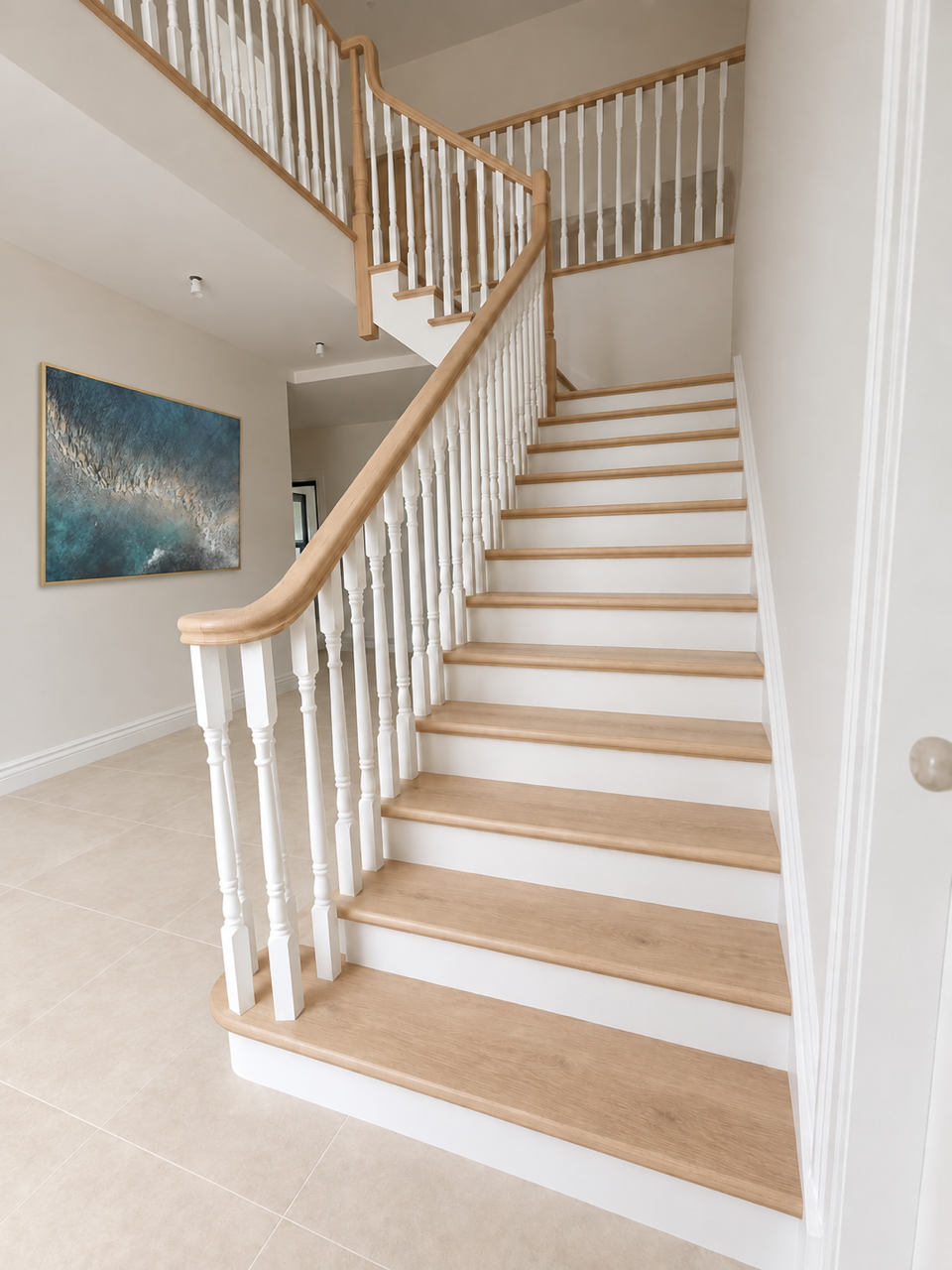 Softwood cutstring with oak treads and continuos handrail 