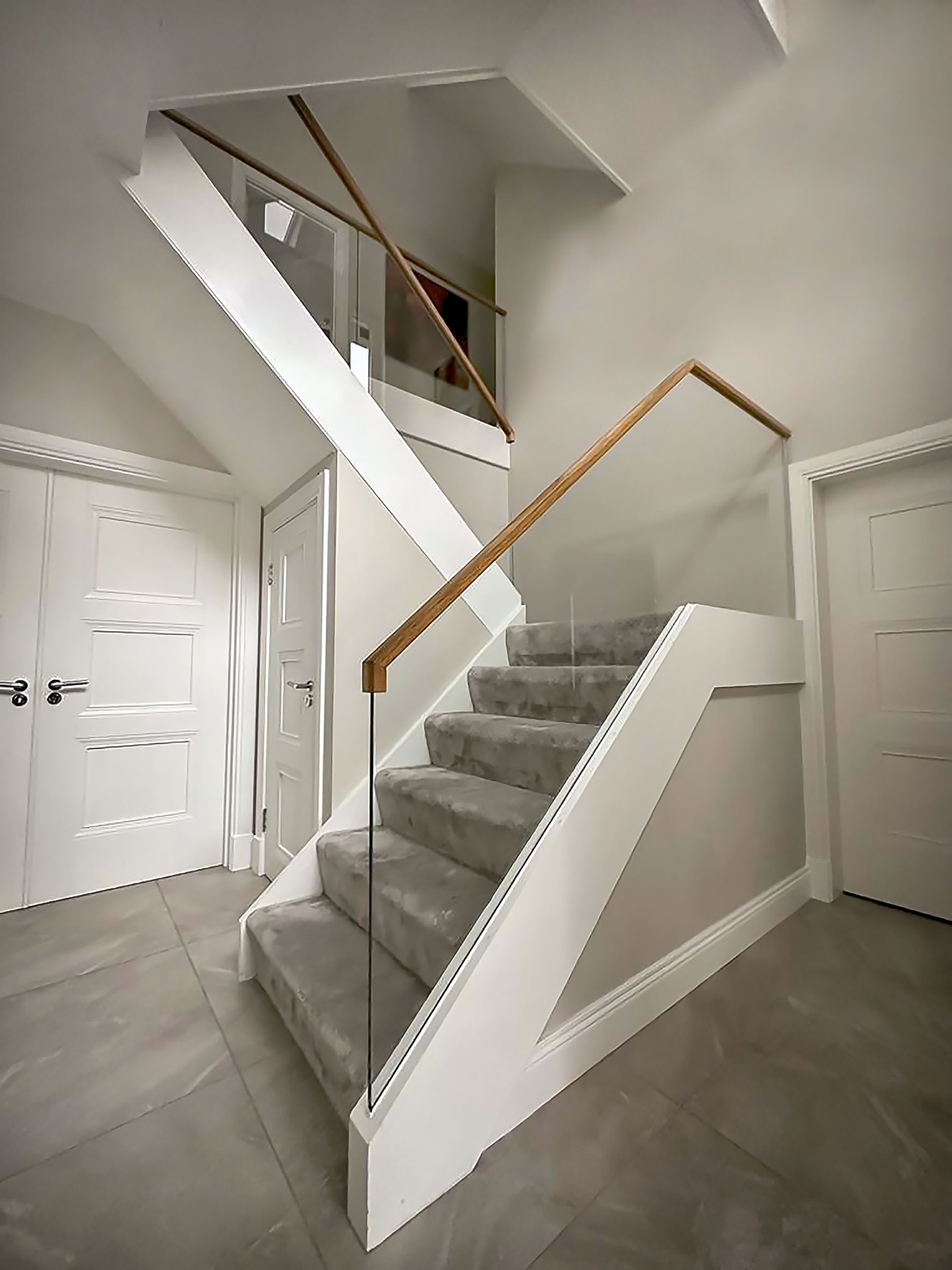 Softwood stairs 15mm toughend glass, oak handrail 3
