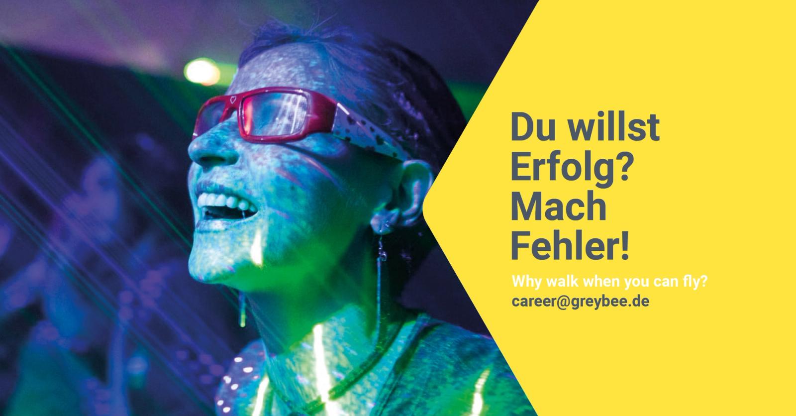 Recruiting social ad: a person under neon light with the line “Du willst Erfolg? Mach Fehler!”