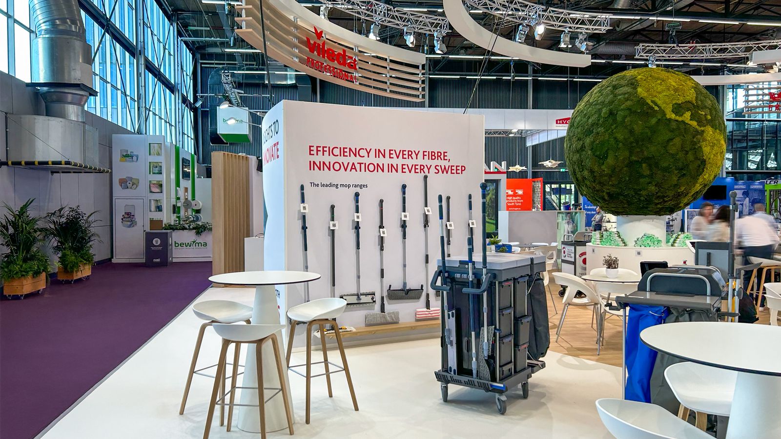 Innovation zone with product demonstrations