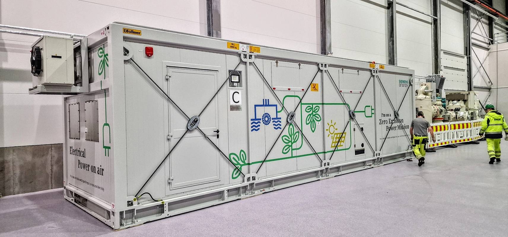 Konteiner med GIS og kontrollanlegg på lager på Stord