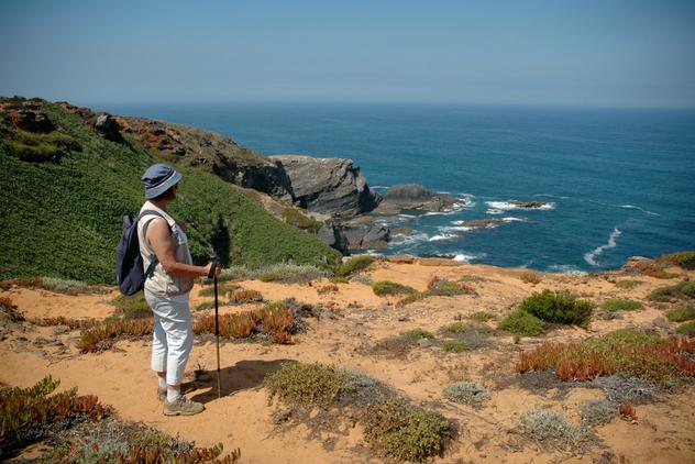 hike along the vicentina coast
