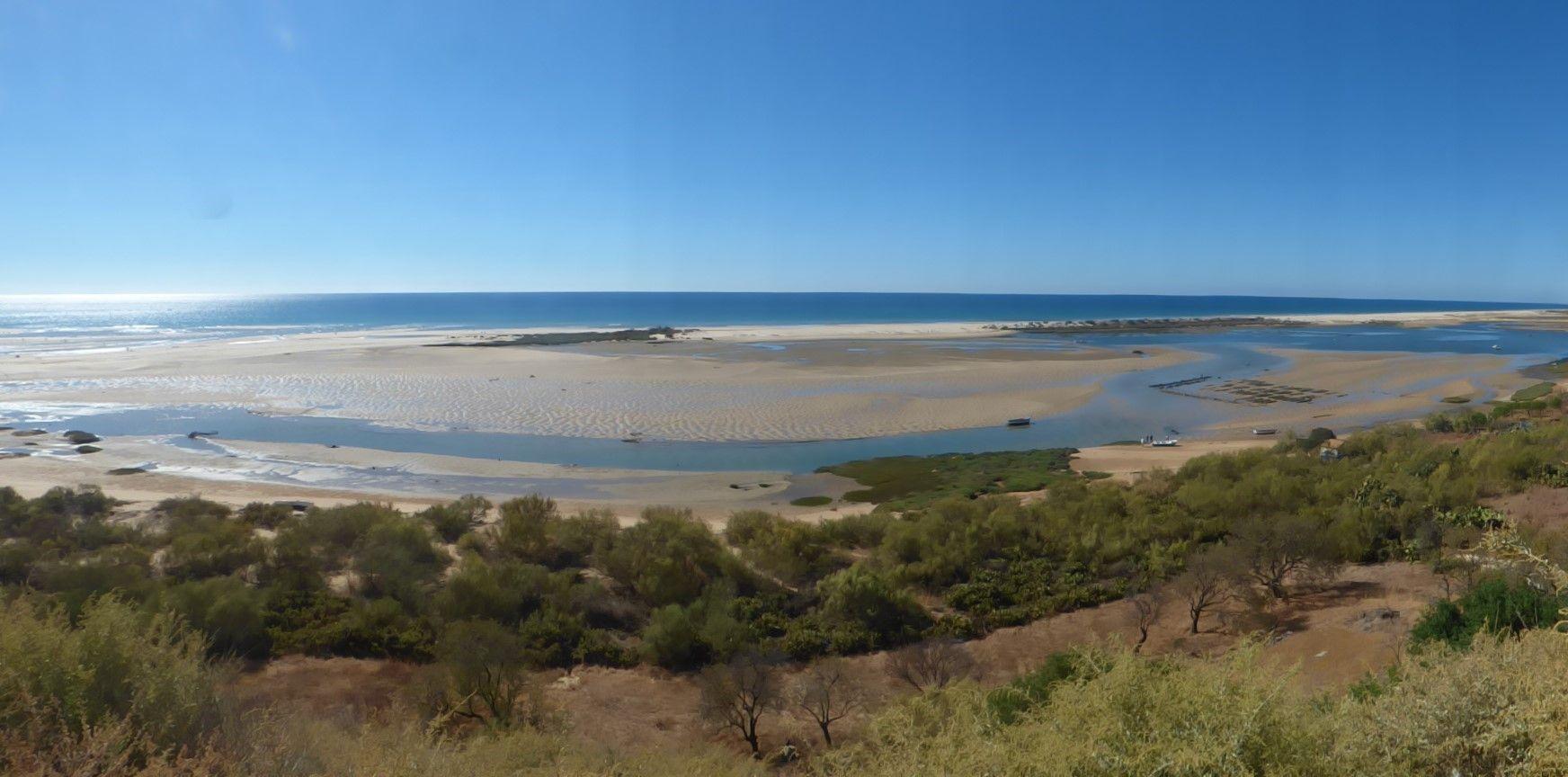 Wild Algarve - beach lagoon