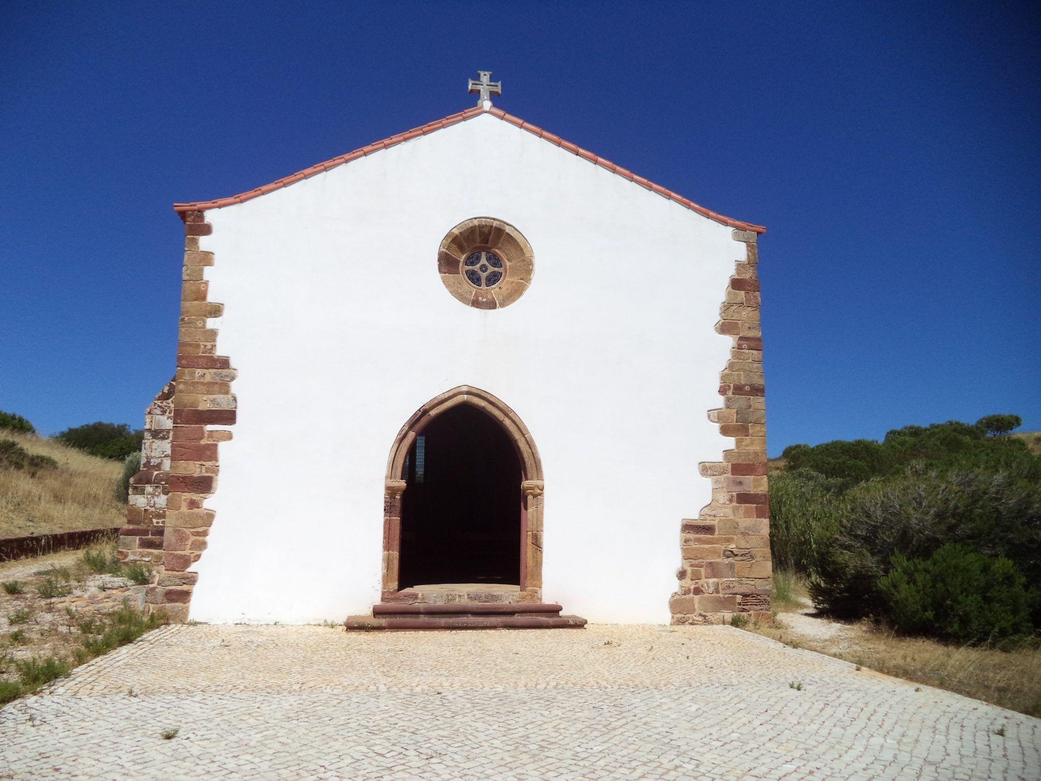 Wild Algarve - chapel